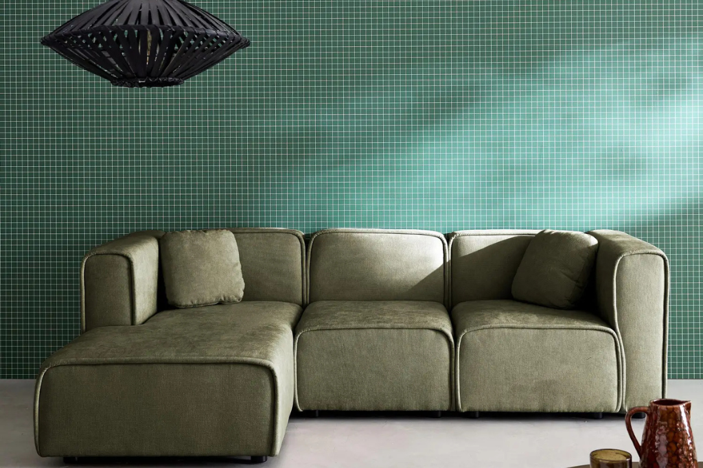 Read more about the article How to clean a fabric sofa ?